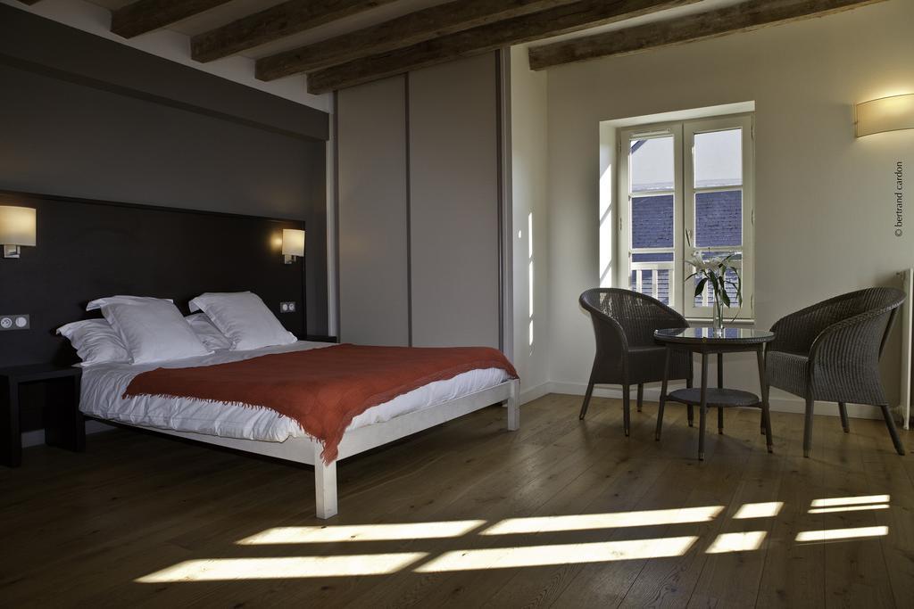 Le Clos Aux Roses Chédigny Exteriör bild